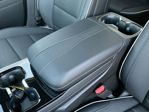 New 2026 Buick Enclave Sport Touring image 22