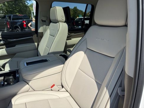 Certified 2024 GMC Yukon XL Denali w/ Denali Reserve Package image 46