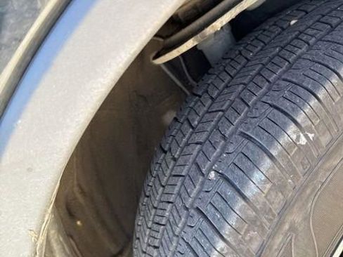 Used 2018 Toyota RAV4 XLE image 27