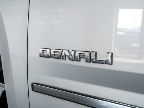 Used 2020 GMC Yukon XL Denali RWD image 56