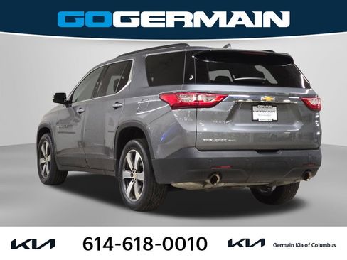 Used 2020 Chevrolet Traverse LT w/ LT Premium Package AWD/4WD image 11