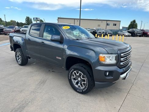 Used 2015 GMC Canyon SLE w/ All-Terrain Package AWD/4WD image 32