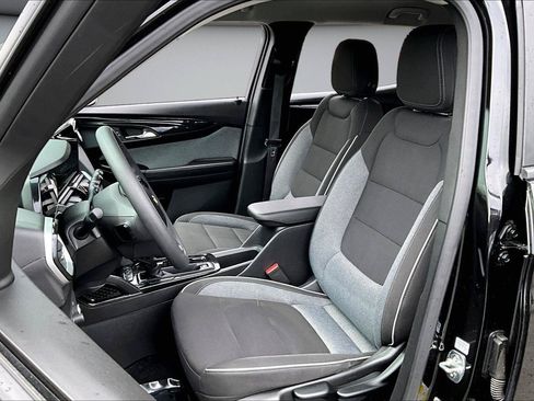 Used 2025 Chevrolet TrailBlazer LT FWD image 18
