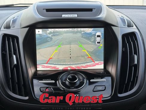 Used 2018 Ford Escape Titanium w/ Ford Safe & Smart Package FWD image 28