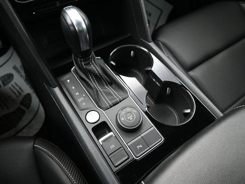 Used 2022 Volkswagen Atlas Cross Sport SEL R-Line w/ Cross Sport MDO Package image 19