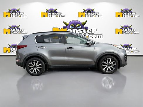 Used 2019 Kia Sportage EX w/ EX Premium Package image 4