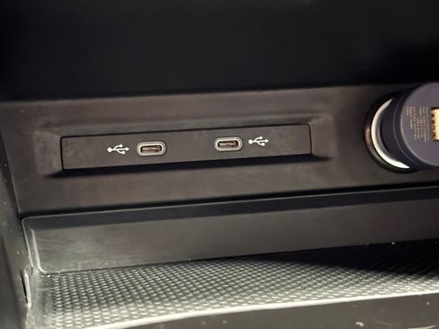 Used 2023 Volkswagen Taos S FWD image 11