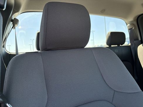 Used 2020 Nissan Frontier S image 49