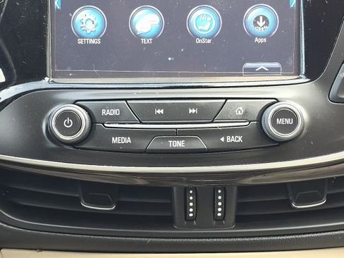 Used 2019 Buick Envision Preferred image 33