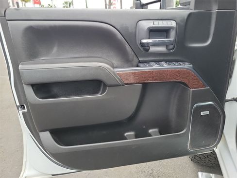 Used 2018 GMC Sierra 2500 SLT w/ Duramax Plus Package image 20