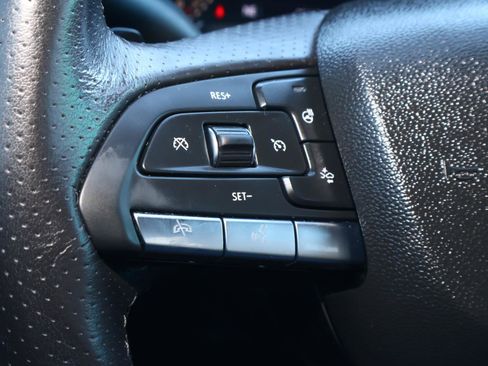 Used 2021 Cadillac XT4 Sport image 29