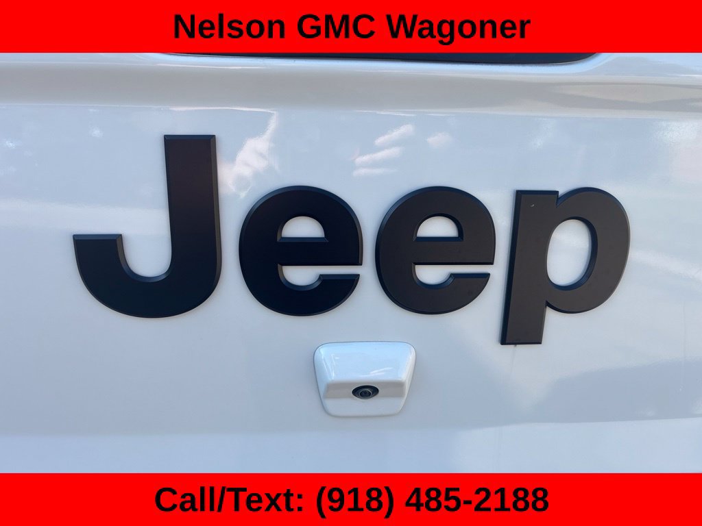 Used 2023 Jeep Gladiator Sport AWD/4WD image 10