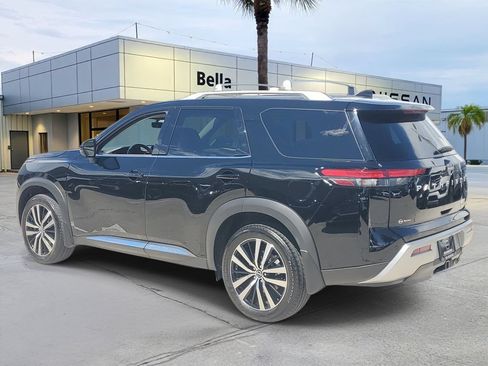 Used 2025 Nissan Pathfinder Platinum w/ Cargo Package FWD image 3