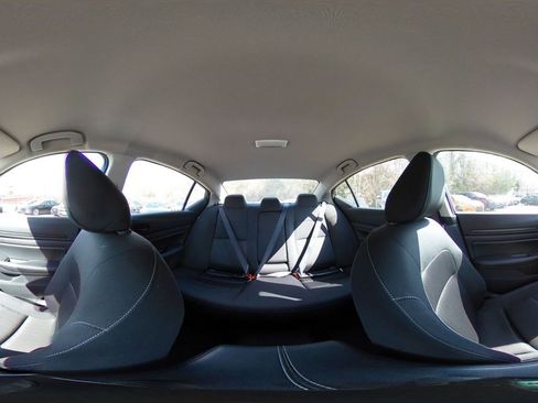 Used 2025 Nissan Altima 2.5 SV image 38