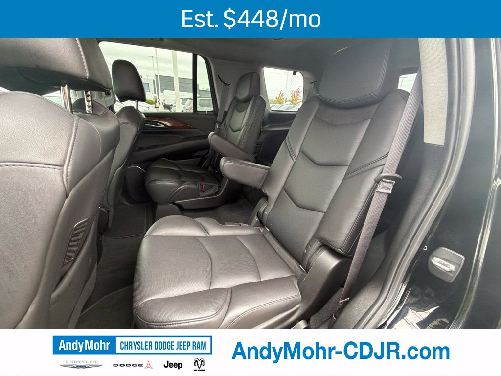 Used 2017 Cadillac Escalade Luxury AWD/4WD image 16