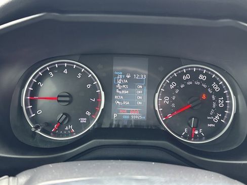 Used 2021 Toyota RAV4 XLE w/ Convenience Package image 24