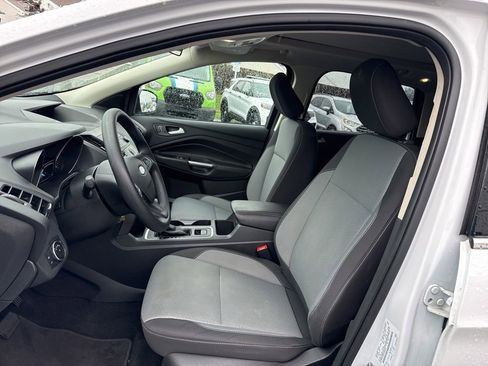 Used 2018 Ford Escape SE AWD/4WD image 3