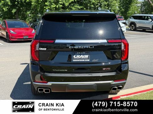 Used 2026 GMC Yukon Denali w/ Sun & Power Step Package AWD/4WD image 6