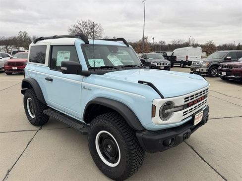 Used 2024 Ford Bronco Heritage Edition image 1