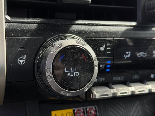 Certified 2024 Toyota Tacoma Limited AWD/4WD image 21