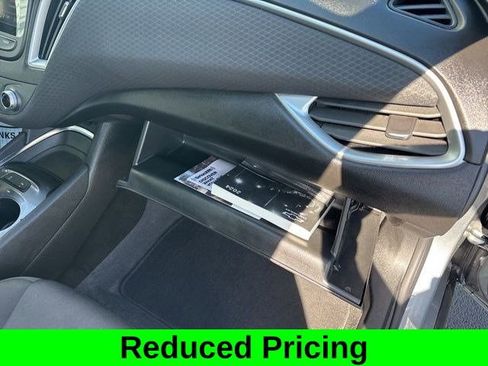 Used 2024 Chevrolet Malibu LT image 41