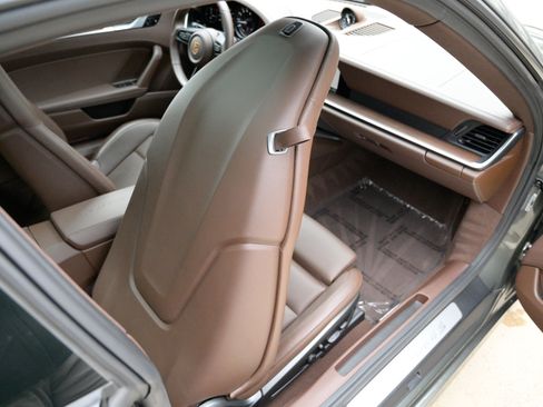 Used 2020 Porsche 911 Carrera 4S image 46