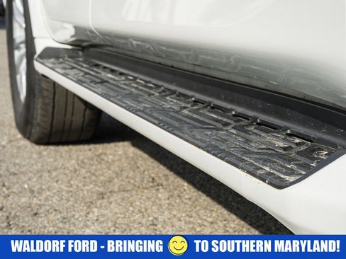 Used 2022 Nissan Armada SV w/ Cargo Package image 17