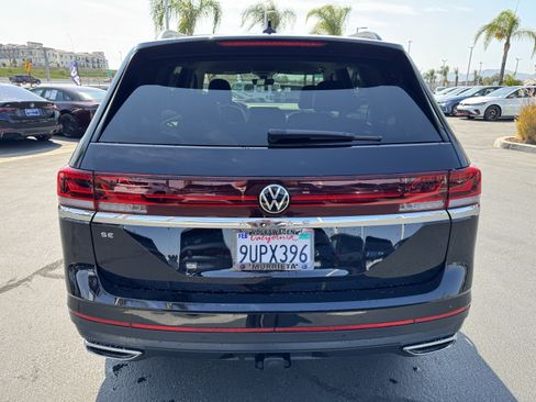 Used 2026 Volkswagen Atlas SE FWD image 8