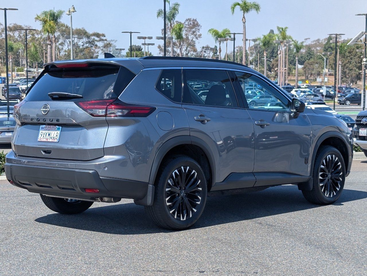 Used 2026 Nissan Rogue Dark Armor FWD image 13