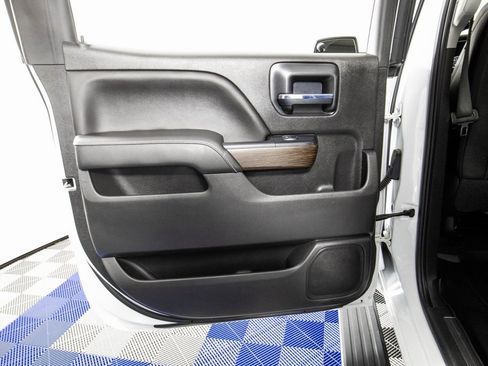 Used 2018 GMC Sierra 1500 Denali w/ Denali Ultimate Package image 11