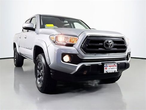 Used 2023 Toyota Tacoma SR5 image 10
