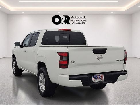 Used 2023 Nissan Frontier SV w/ SV Convenience Package AWD/4WD image 4