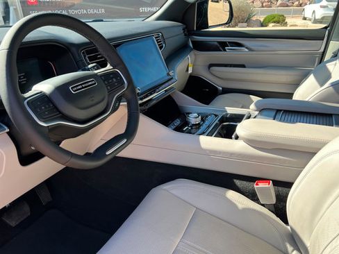 New 2026 Jeep Grand Wagoneer 4WD image 11