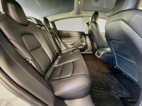 Used 2020 Tesla Model 3 Standard Range Plus RWD image 39
