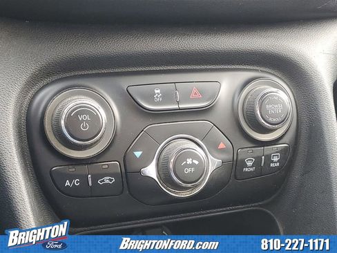 Used 2014 Dodge Dart SXT image 16