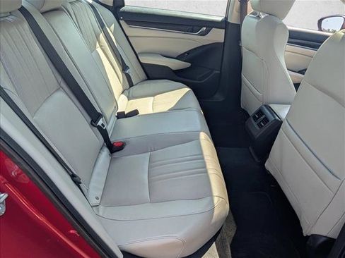 Used 2018 Honda Accord Touring image 20