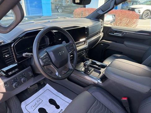 Used 2024 Chevrolet Silverado 1500 ZR2 w/ Technology Package AWD/4WD image 14