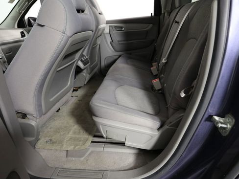 Used 2014 Chevrolet Traverse LS FWD image 17
