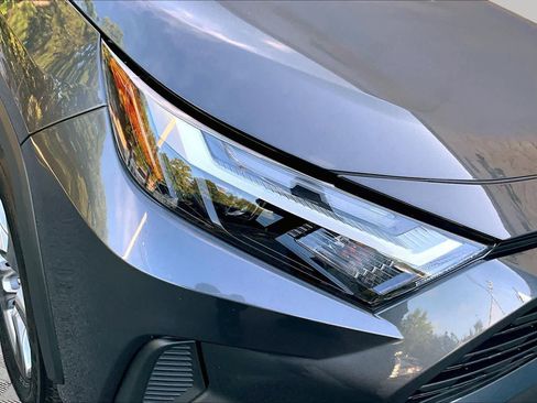 Used 2024 Toyota RAV4 XLE w/ Convenience Package FWD image 28