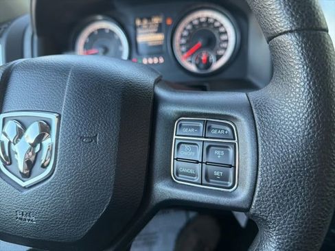 Used 2016 RAM 1500 Classic SLT image 31