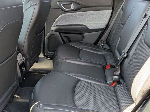 Certified 2022 Jeep Compass Latitude FWD image 24