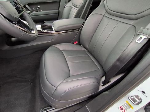 New 2026 Land Rover Range Rover Sport Dynamic SE image 16