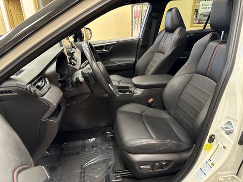 Used 2021 Toyota RAV4 XSE image 31