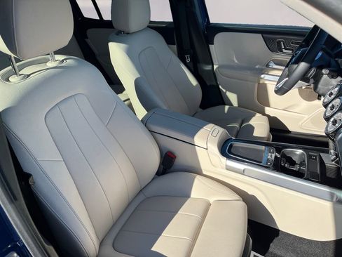 Certified 2025 Mercedes-Benz GLB 250 4MATIC image 14