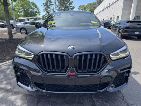Used 2022 BMW X6 M50i w/ Premium Package AWD/4WD image 2