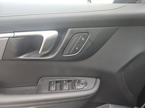 Used 2025 Buick Enclave Sport Touring image 29