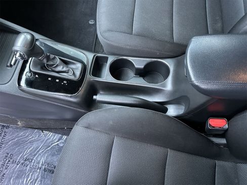 Used 2018 Kia Forte LX image 19