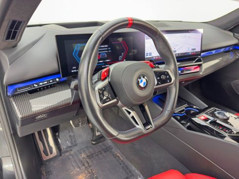 Used 2025 BMW M5 w/ Carbon Package image 14