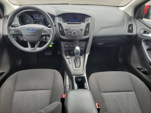 Used 2015 Ford Focus SE w/ Reverse Sensing Package FWD image 10