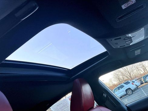 Used 2017 Lexus IS 300 F Sport image 21